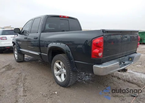 2007 Dodge Ram 1500 Slt/Trx4 Off Road/Sport z USA, uszkodzony, nr VIN 1D7HU182X7J637314